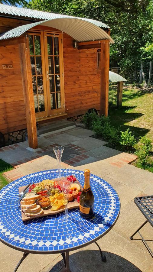 Sika Hut Vila Wareham Exterior foto
